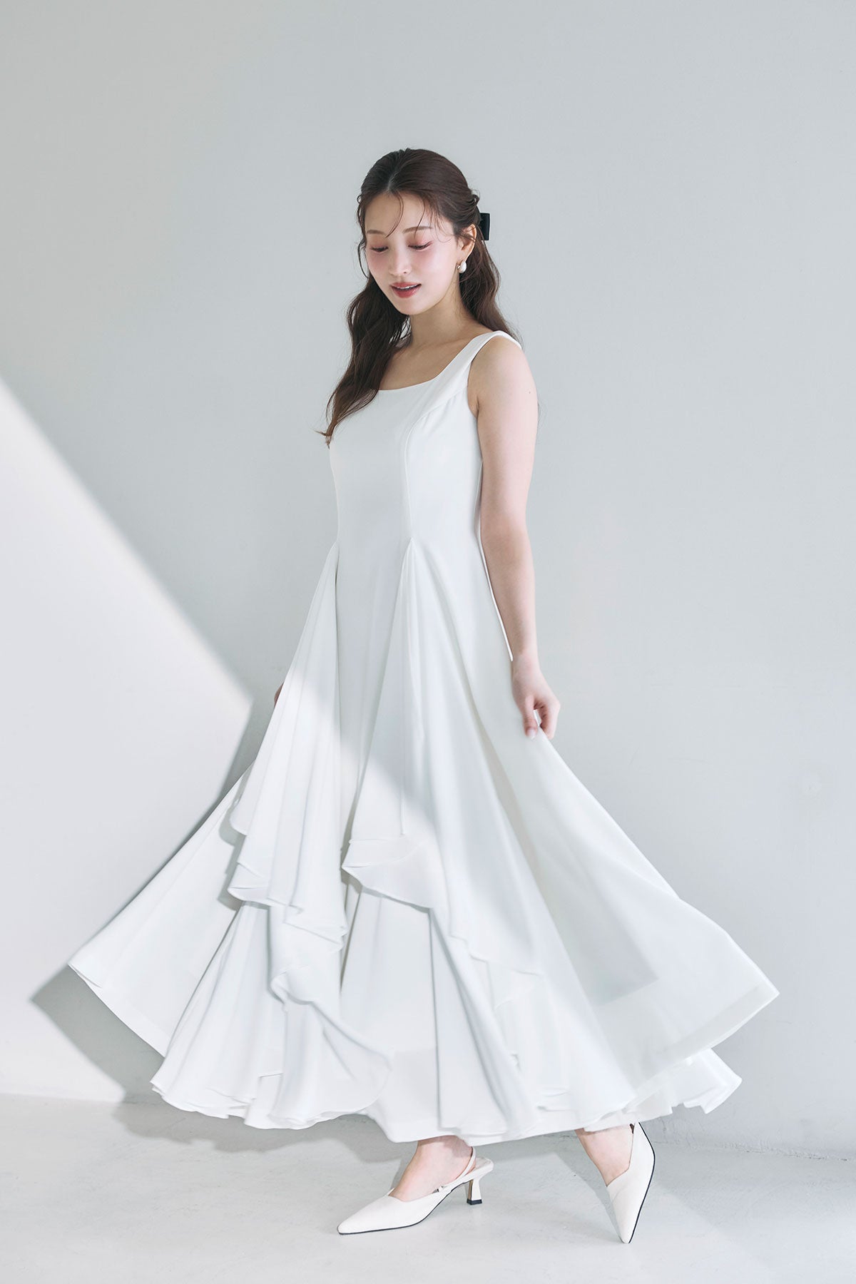 モデル身長:160cm サイズ:S カラー:オフホワイト