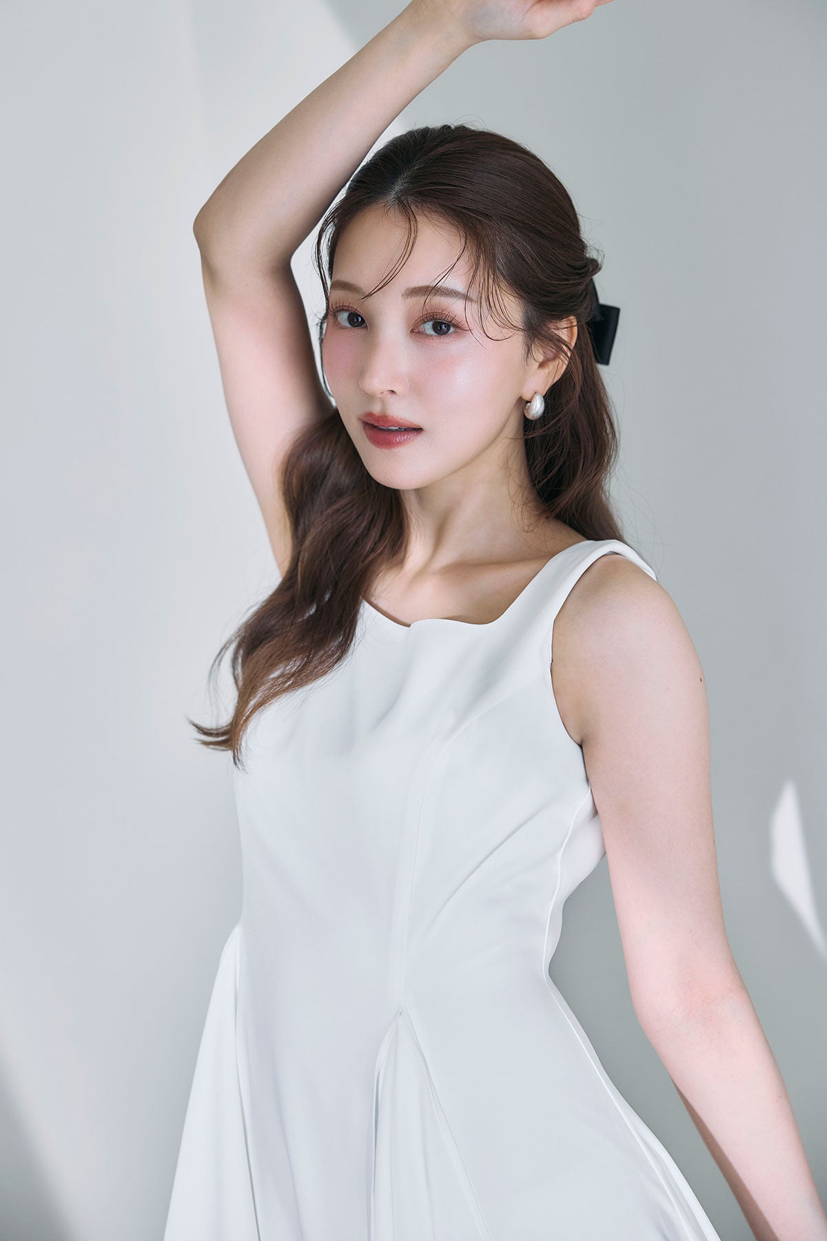 モデル身長:160cm サイズ:S カラー:オフホワイト