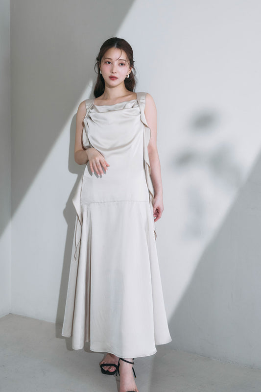 モデル身長:160cm サイズ:S カラー:beige