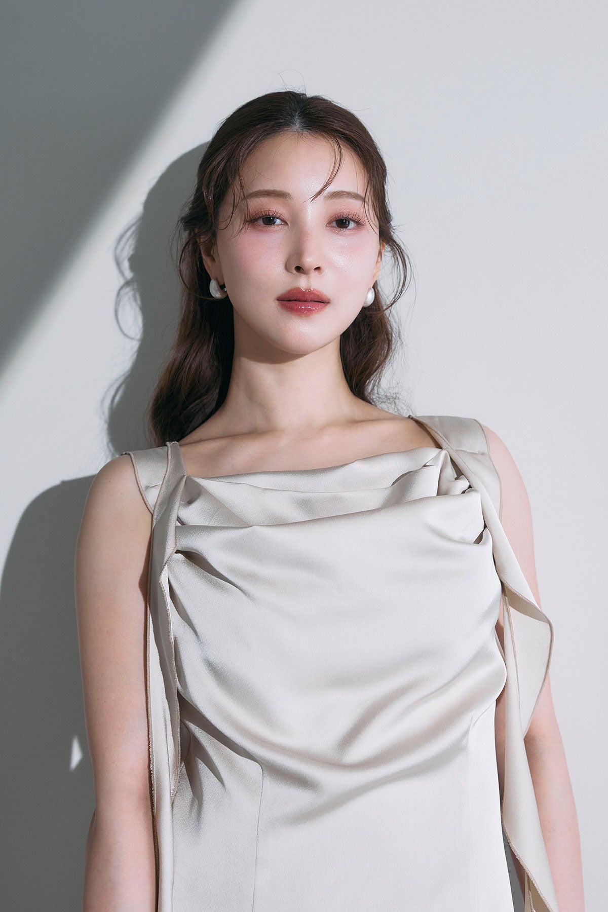 モデル身長:160cm サイズ:S カラー:ベージュ