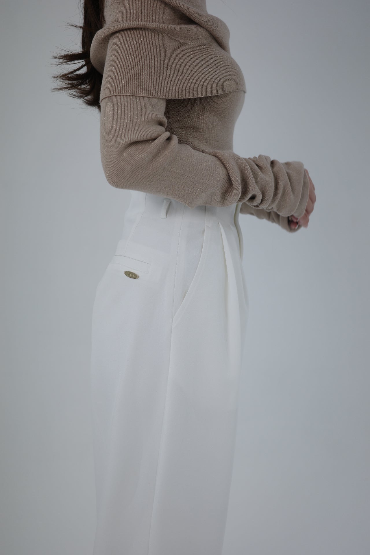 モデル身長:155cm サイズ:S カラー:white