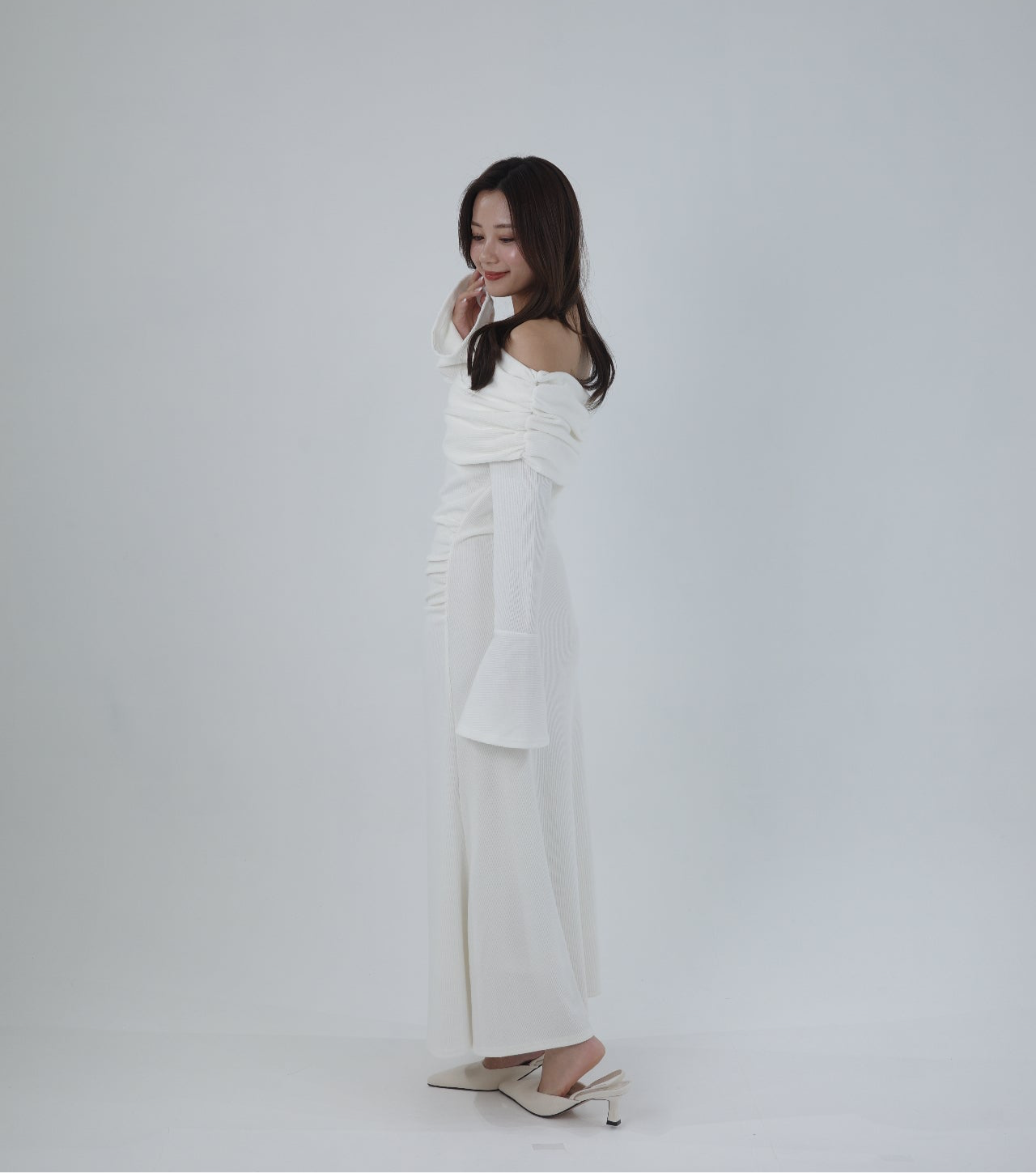 モデル身長:155cm サイズ:S カラー:white