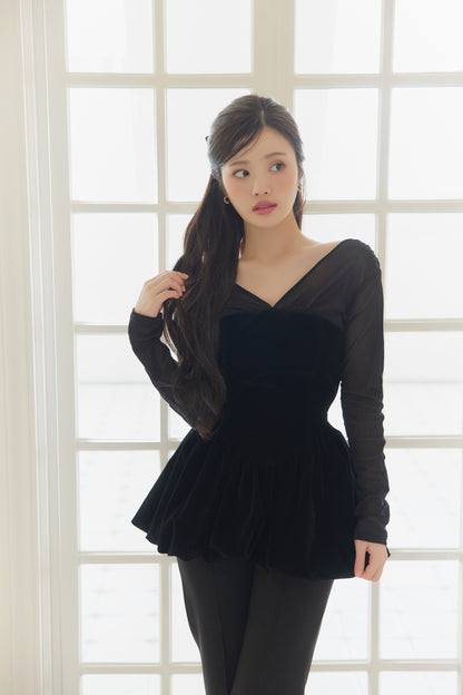 モデル身長：164cm　サイズ：FREE　カラー：black
