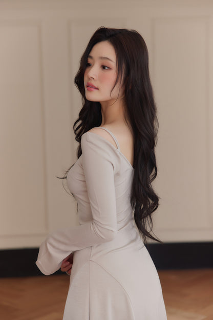 モデル身長：164cm　サイズ：M　カラー：light beige