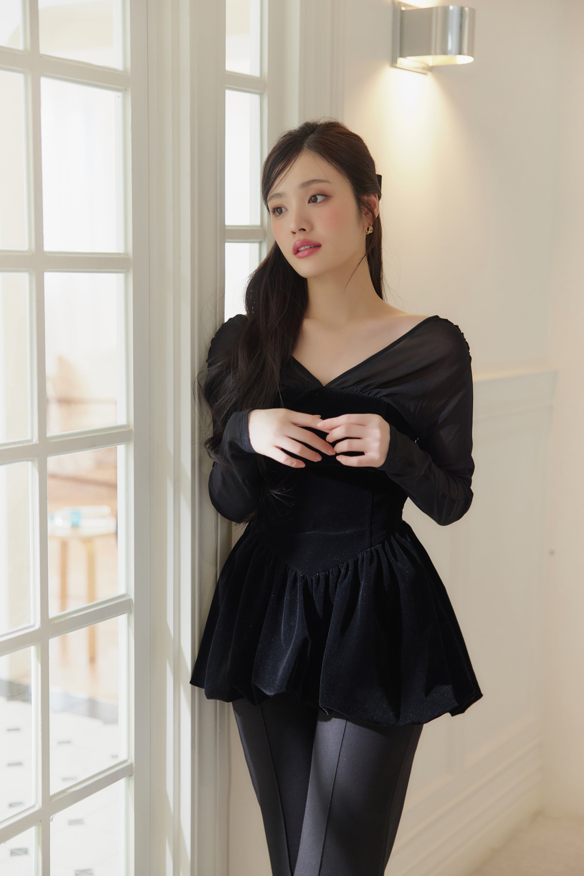 モデル身長：164cm　サイズ：FREE　カラー：black