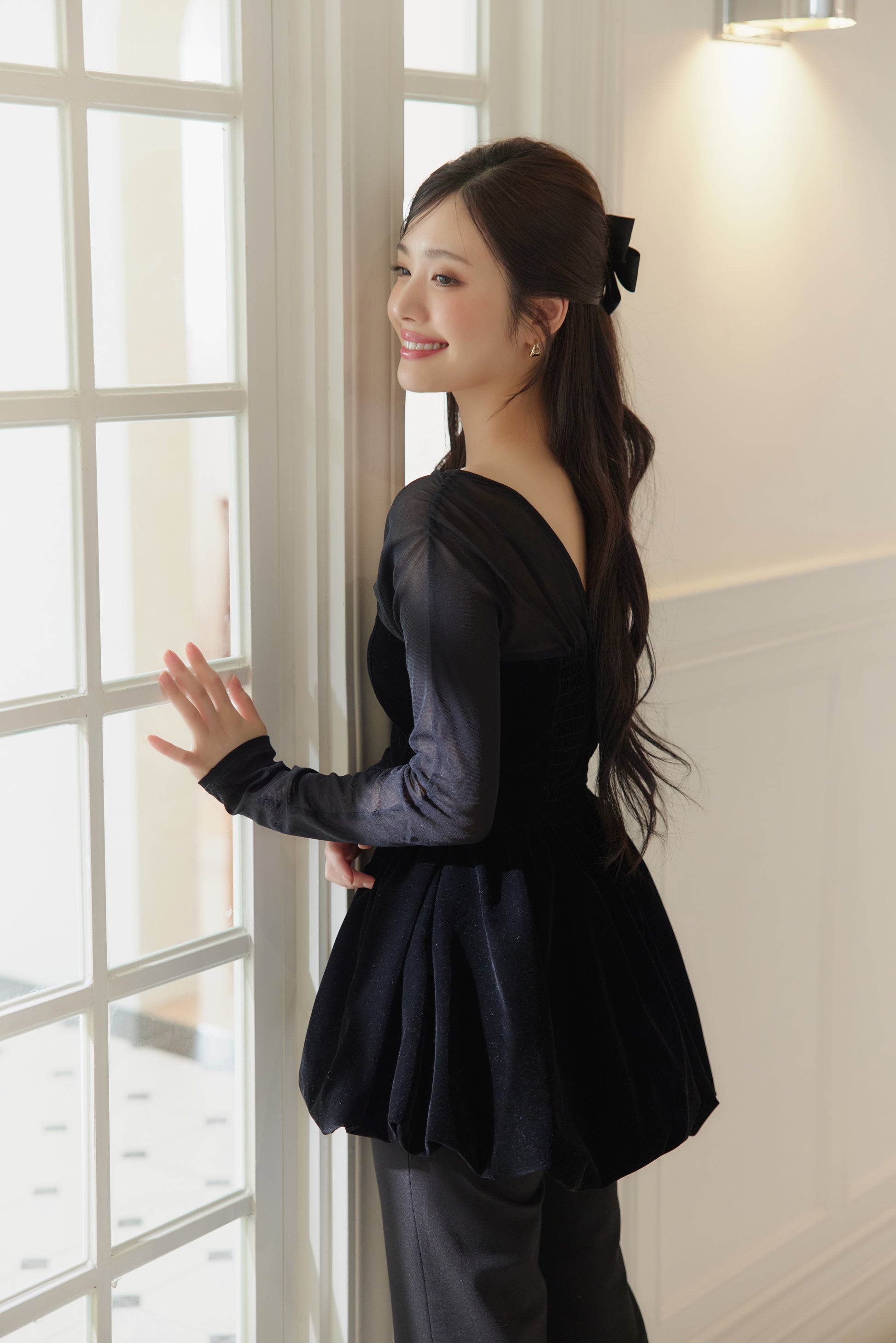 モデル身長：164cm　サイズ：FREE　カラー：black