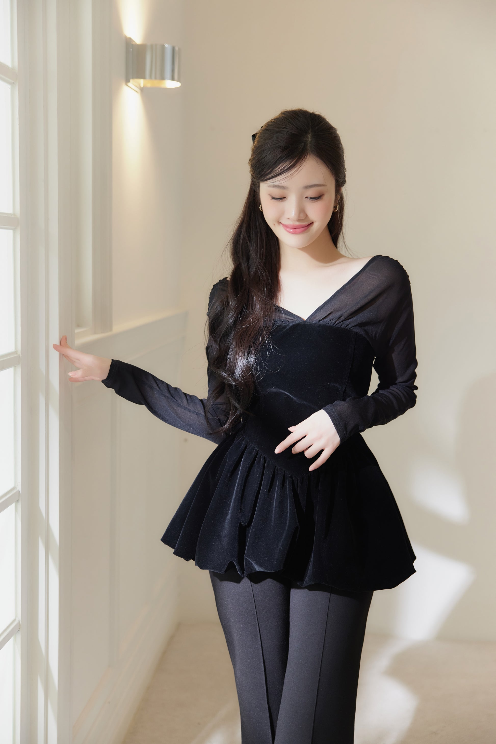 モデル身長：164cm　サイズ：FREE　カラー：black