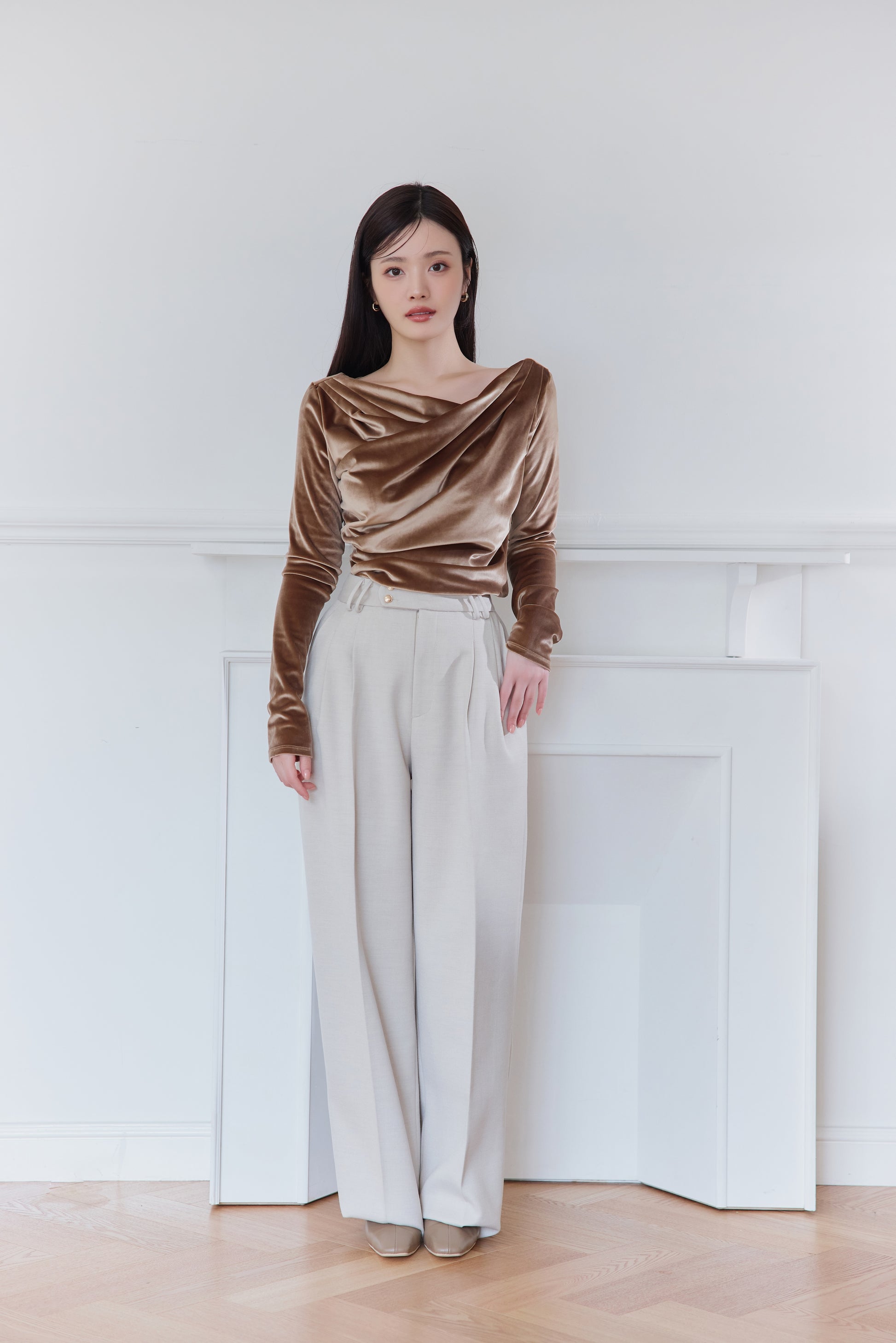 モデル身長：164cm カラー：beige