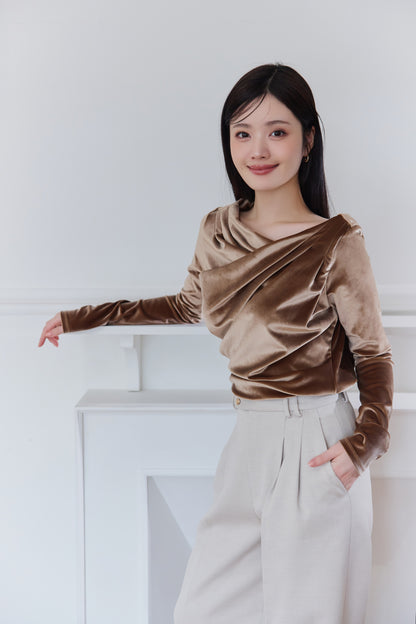 モデル身長：164cm カラー：beige