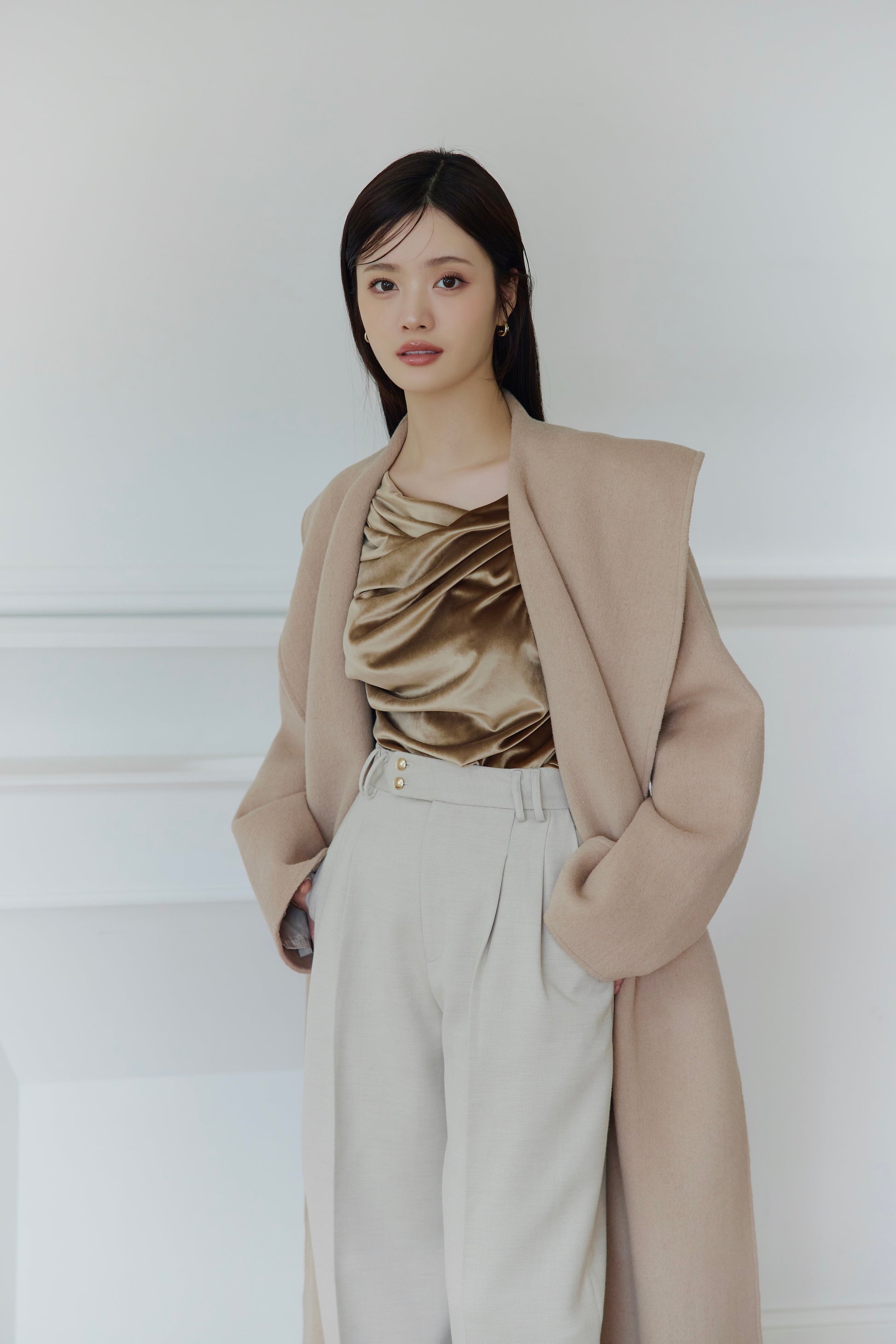 モデル身長：164cm サイズ：M カラー：beige