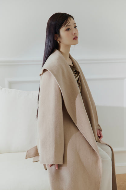 モデル身長：164cm サイズ：M カラー：beige
