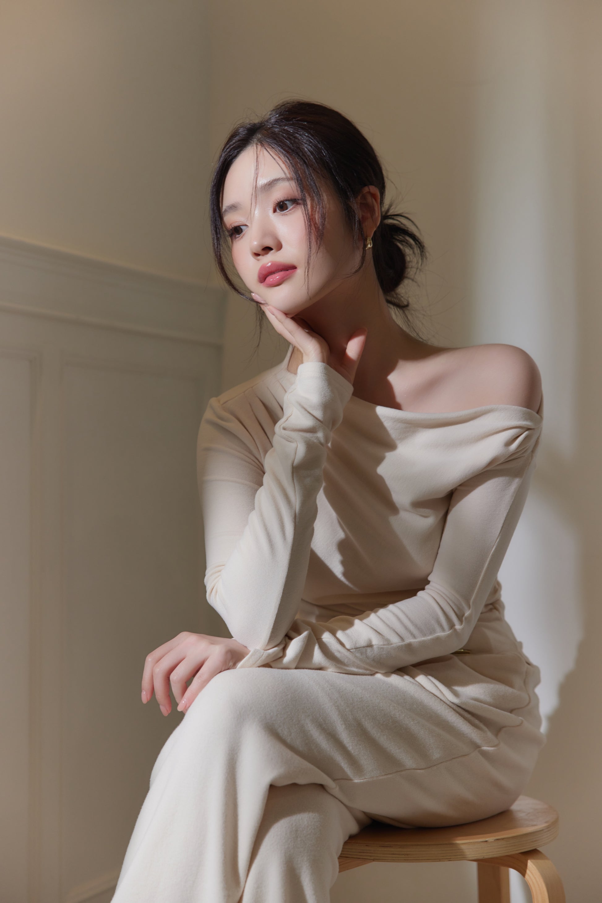 モデル身長：164cm　トップスサイズ：FREE　ボトムサイズ：M　カラー：ivory