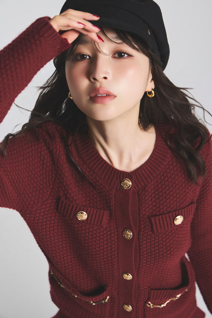 モデル身長：161cm 【トップス】カラー：red 【ボトムス】カラー：red 【アクセサリー】カラー：black