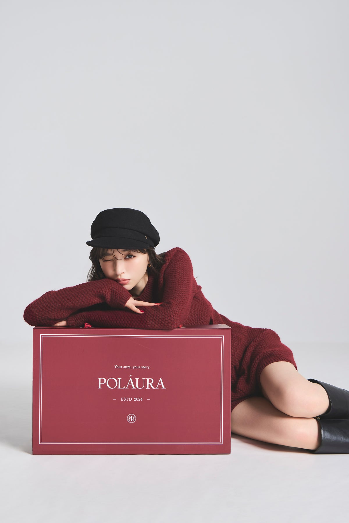 モデル身長：161cm 【トップス】カラー：red 【ボトムス】カラー：red 【アクセサリー】カラー：black