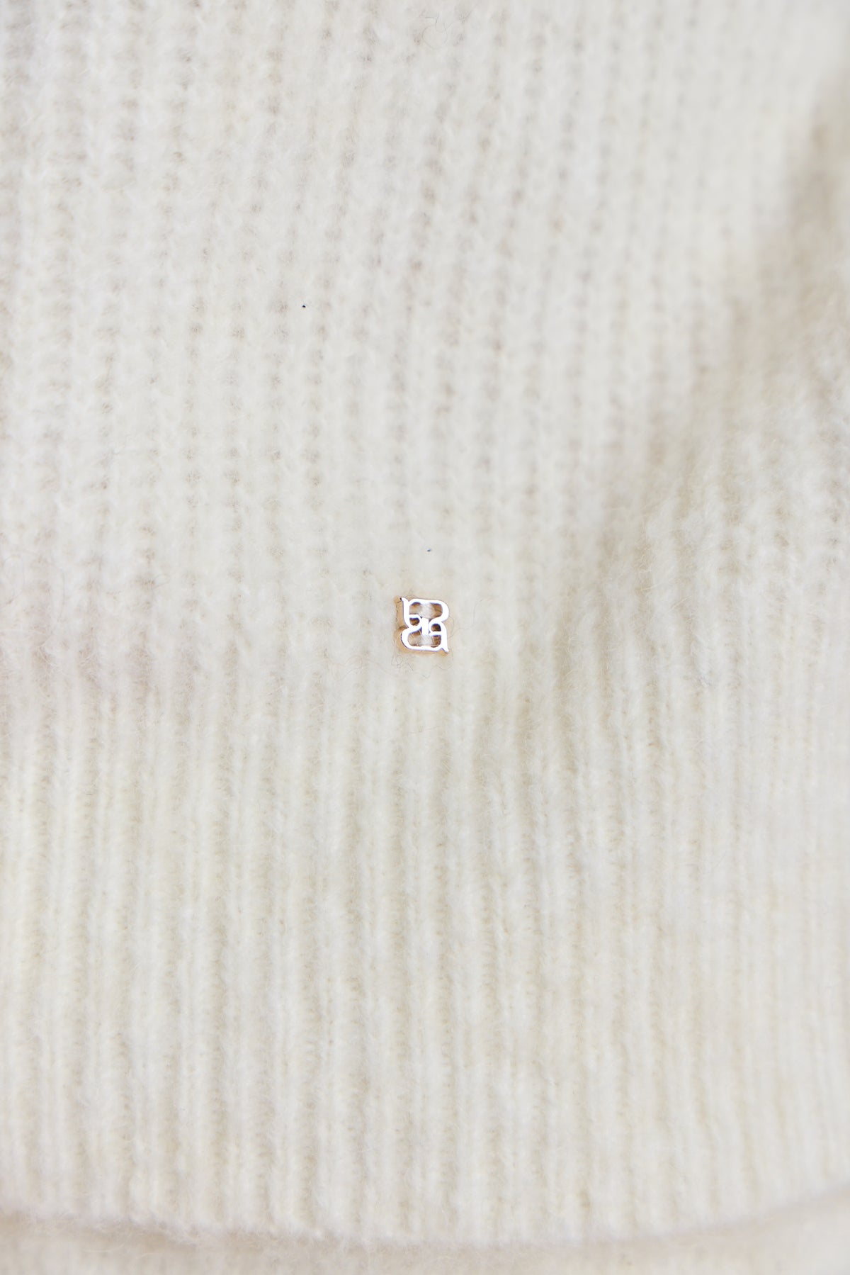 カラー：off white