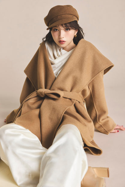 モデル身長：161cm 【トップス】カラー：off white 【アクセサリー】カラー：camel