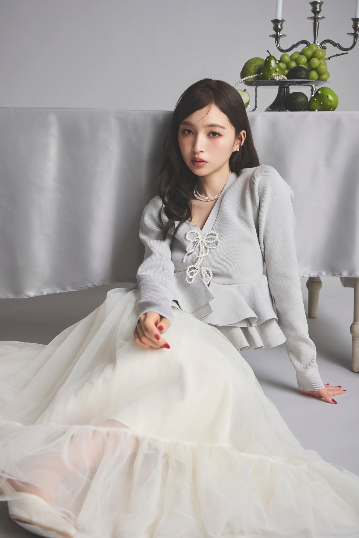 モデル身長：161cm 【トップス】カラー：grey 【ボトムス】カラー：off white サイズ：SS