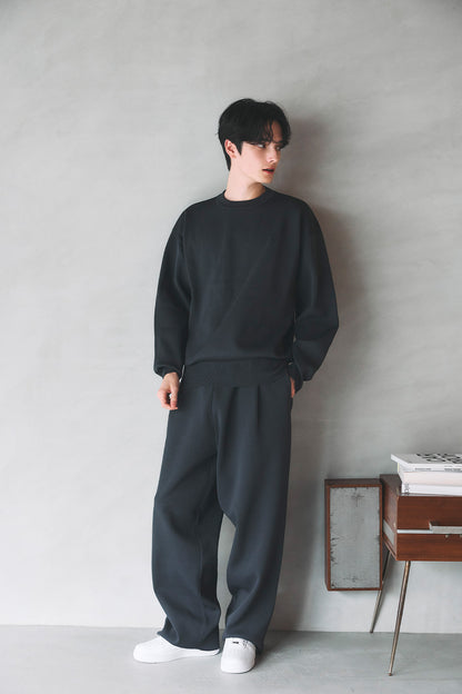 モデル身長：180cm サイズ：L カラー：charcoal