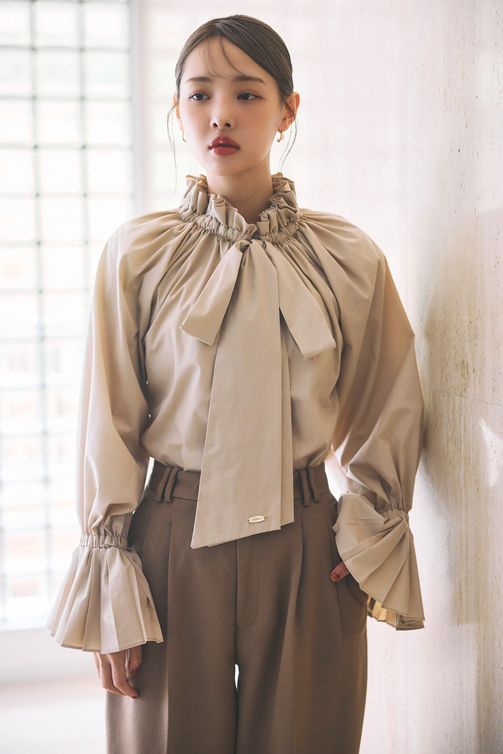 モデル身長：172cm サイズ：FREE  カラー：beige