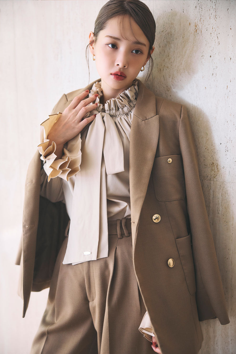 モデル身長：172cm サイズ：FREE カラー：camel