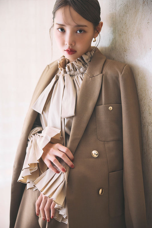 モデル身長：172cm サイズ：FREE カラー：camel