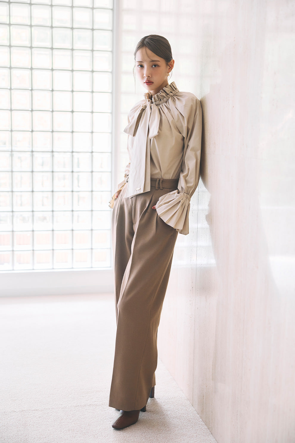モデル身長：172cm サイズ：FREE  カラー：beige