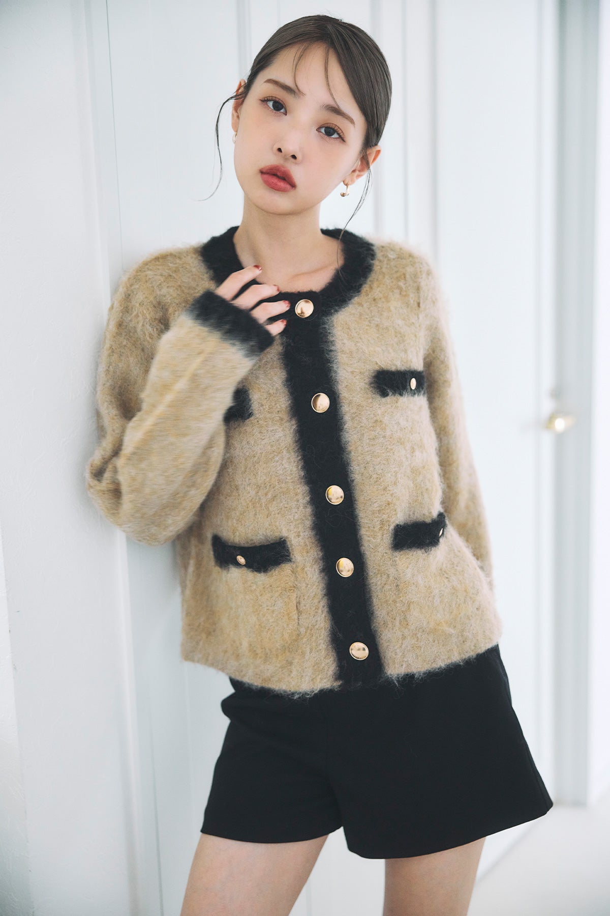 モデル身長：172cm サイズ：FREE カラー：beige×black
