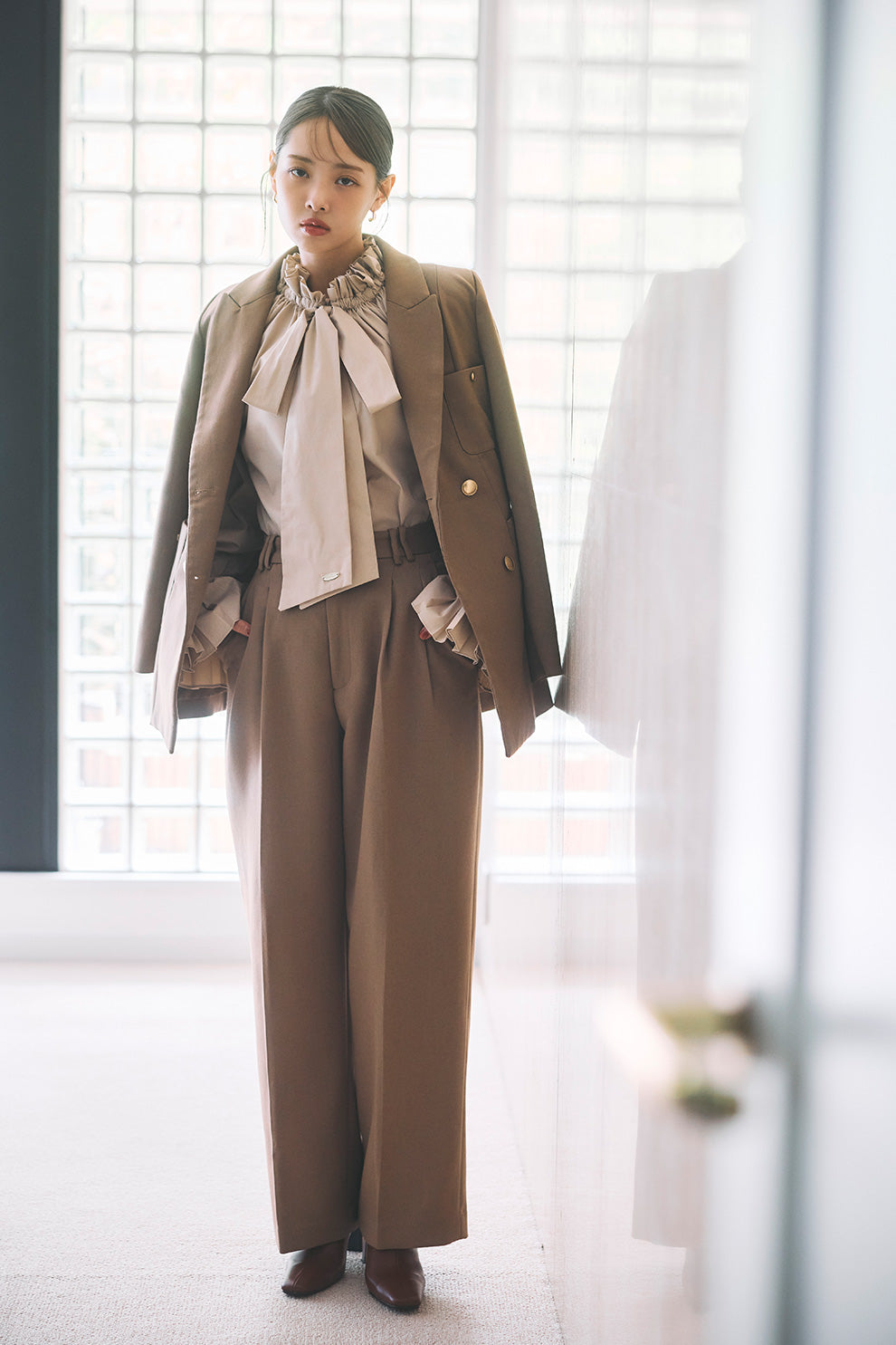 モデル身長：172cm サイズ：FREE  カラー：beige