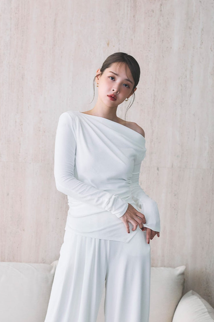 【値下げ‼︎】polaura ポローラ アシンメトリードレープトップス BEST SELLER – poláura OFFICIAL ONLINE STORE