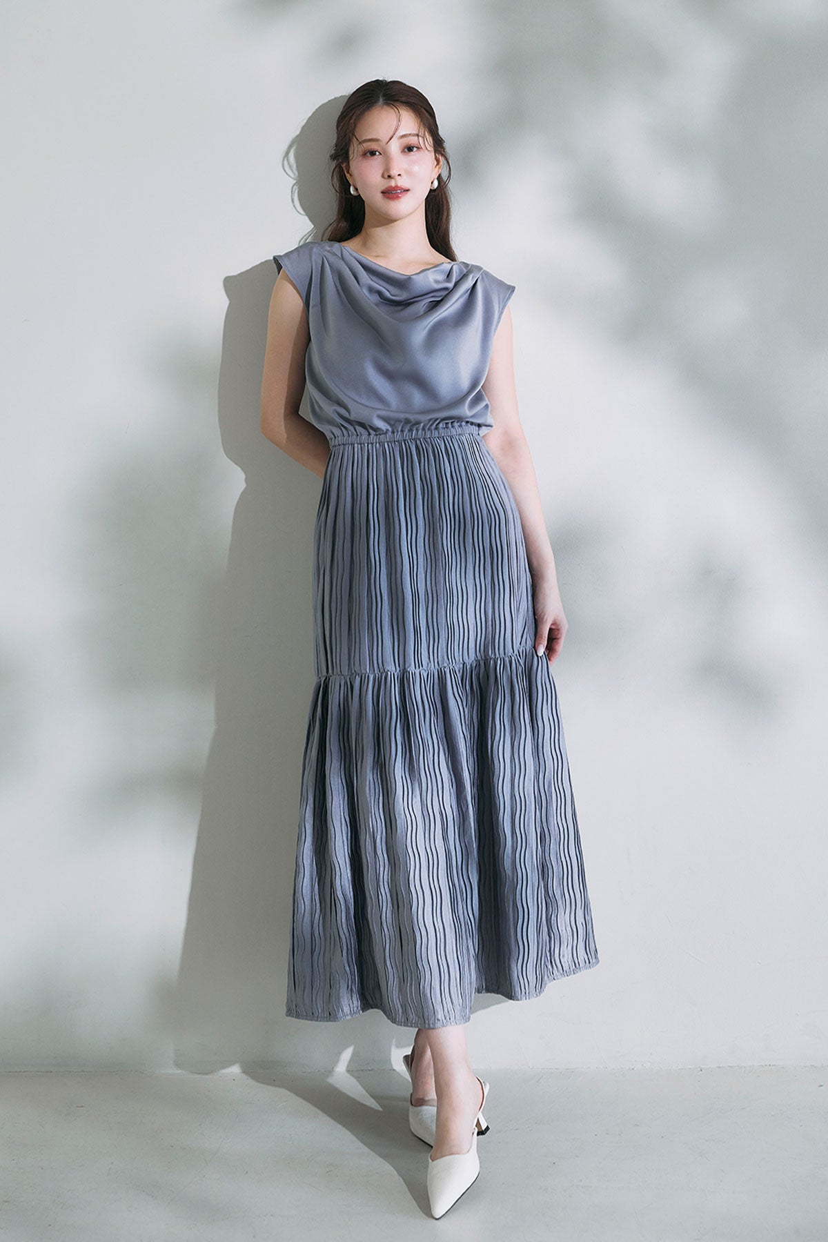 モデル身長：160cm　サイズ：S　カラー：blue grey