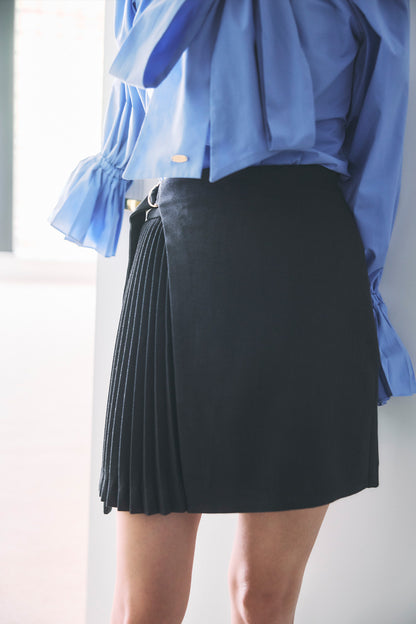 モデル身長：172cm サイズ：M カラー：navy