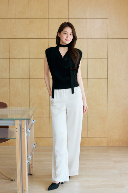 着用モデル：167cm 【トップス】カラー：black【ボトムス】カラー：off white サイズ：SM