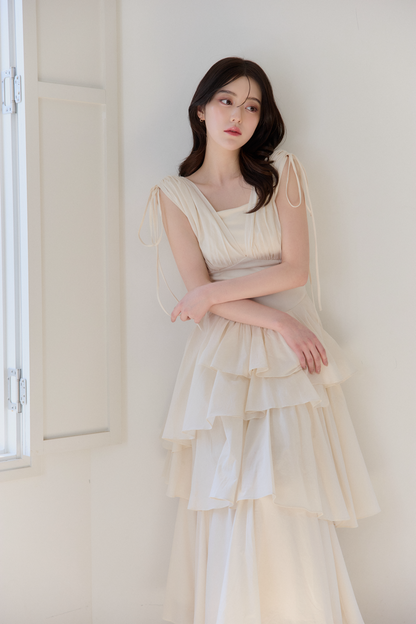 モデル身長：157cm カラー：off whiteサイズ：S
