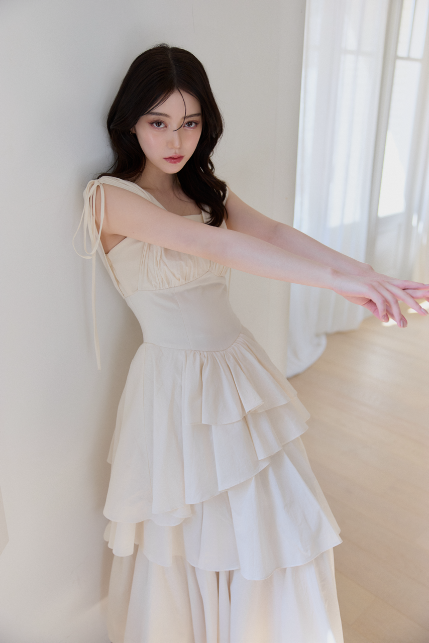 モデル身長：157cm カラー：off whiteサイズ：S