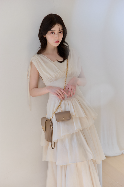 モデル身長：157cm カラー：off whiteサイズ：S