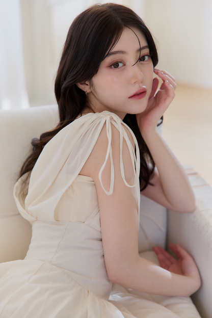モデル身長：157cm カラー：off whiteサイズ：S