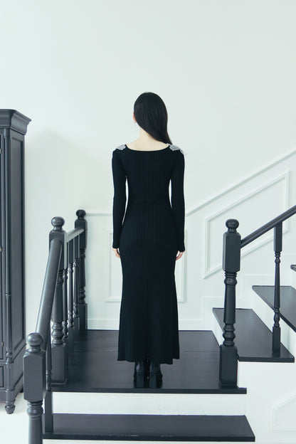モデル身長：166cm カラー：black サイズ：SM