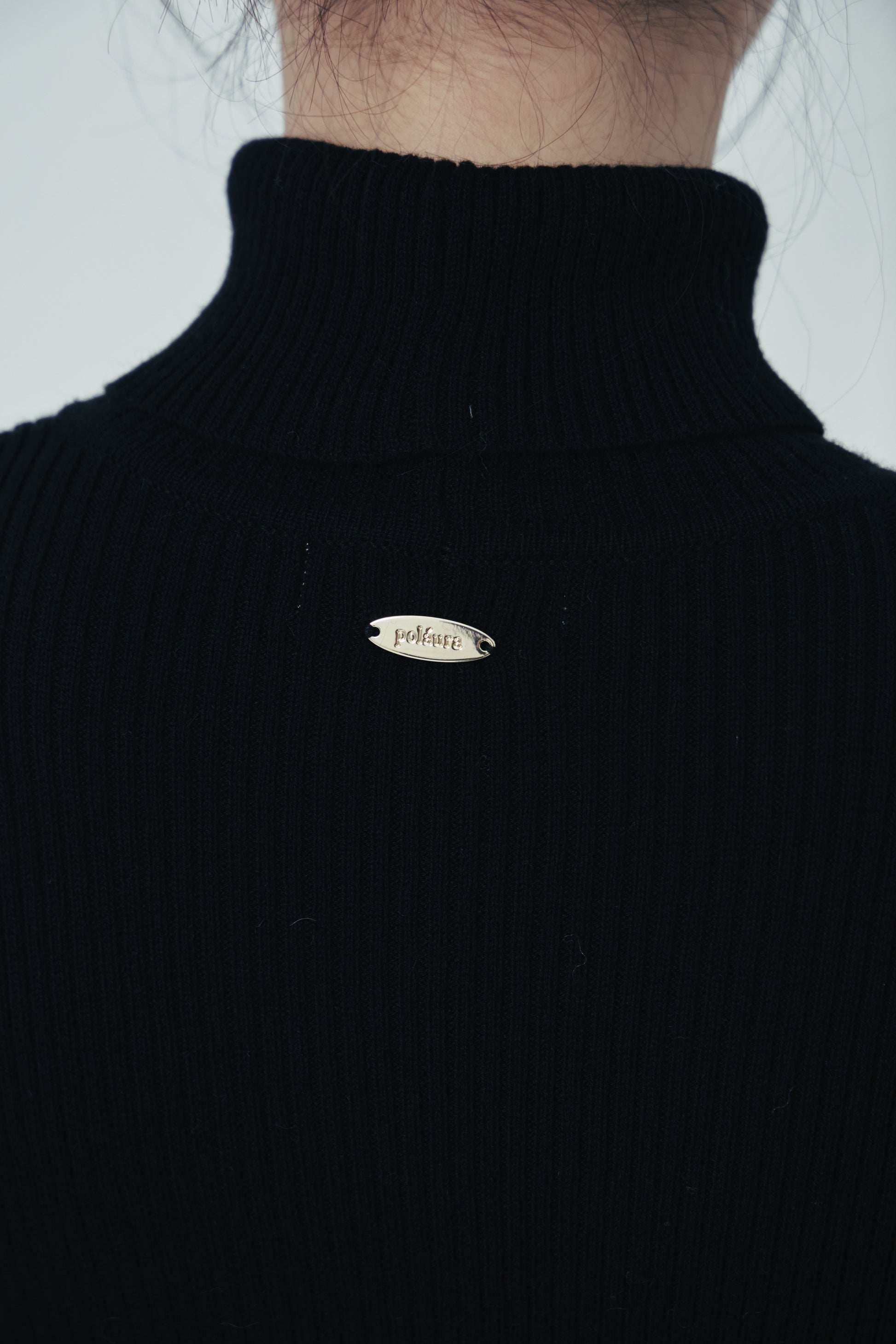 カラー：black