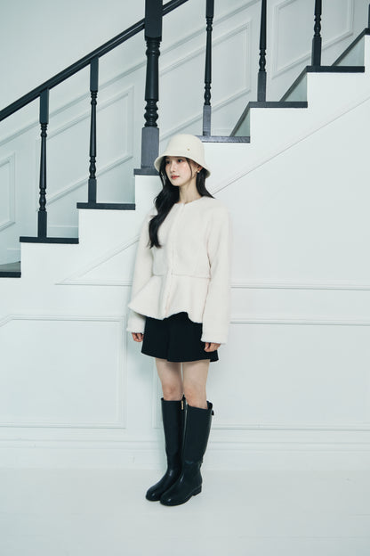 モデル身長：166cm 【アウター】カラー：off white