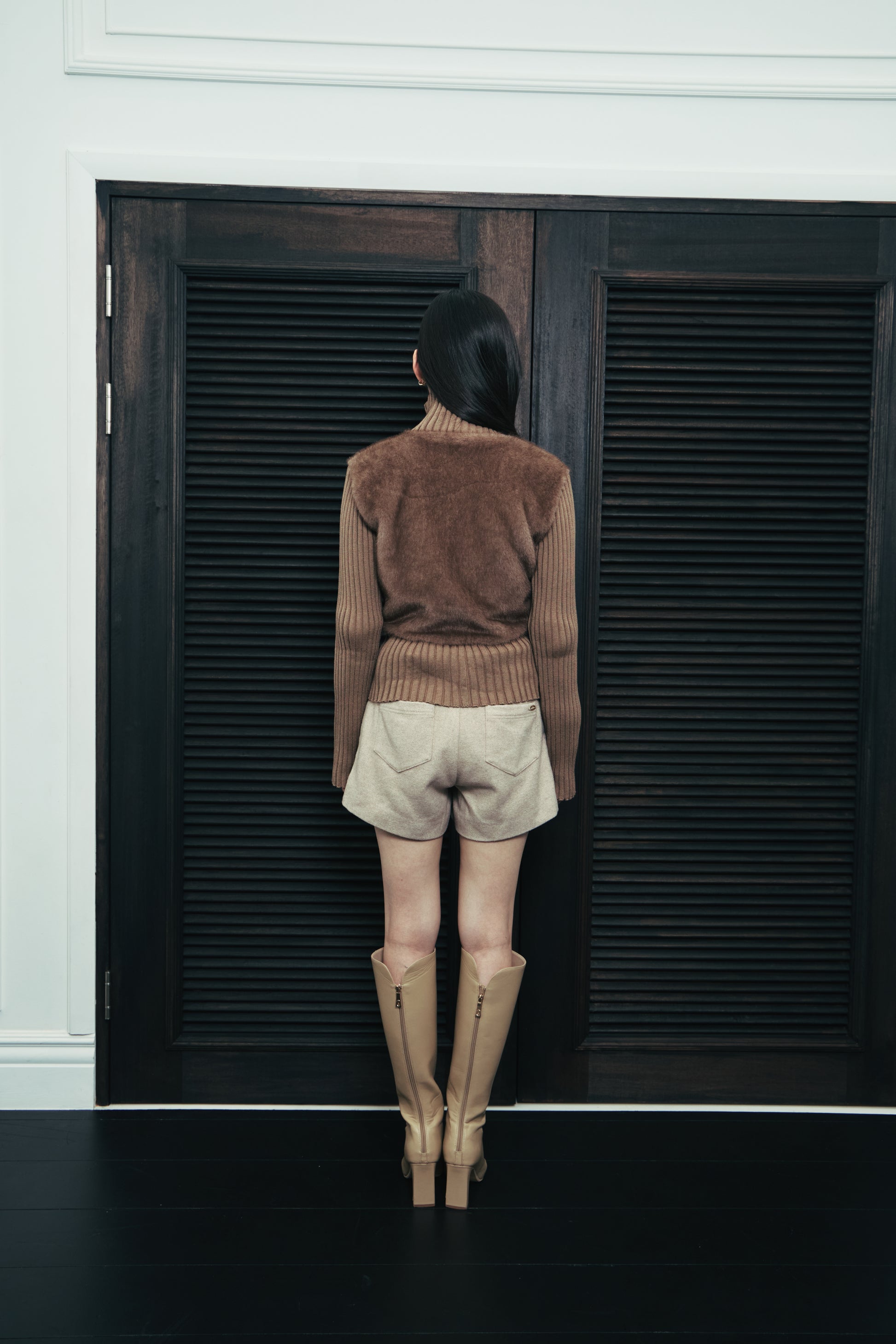 モデル身長：166cm 【アウター】カラー：mocha 【ボトムス】カラー：beige サイズ：MM