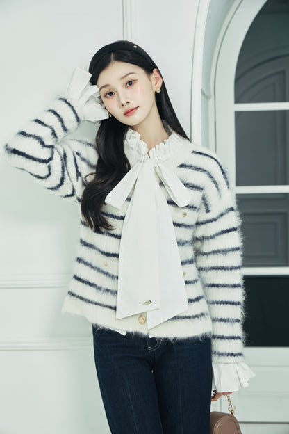 モデル身長：166cm 【トップス】カラー：off white × navy border