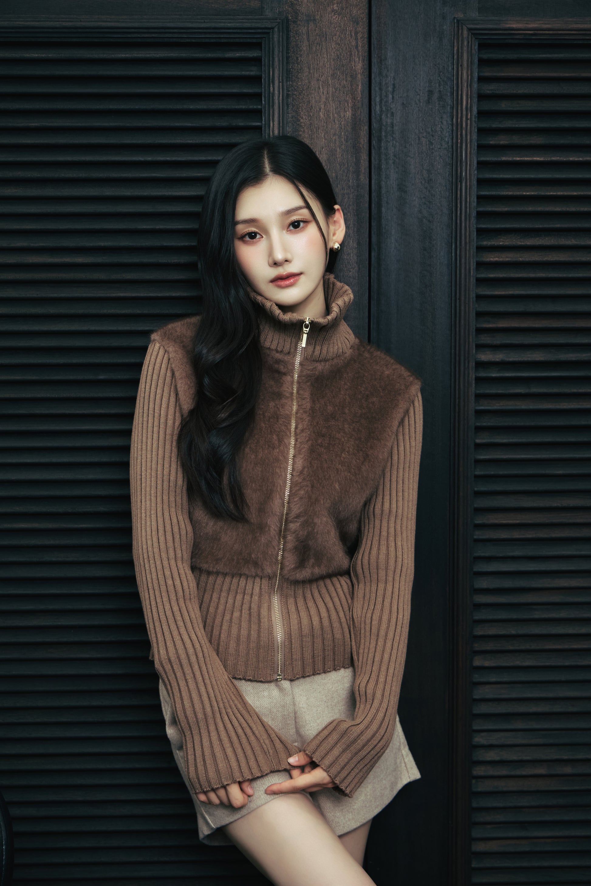 モデル身長：166cm 【トップス】カラー：mocha 【ボトムス】カラー：beige サイズ：MM
