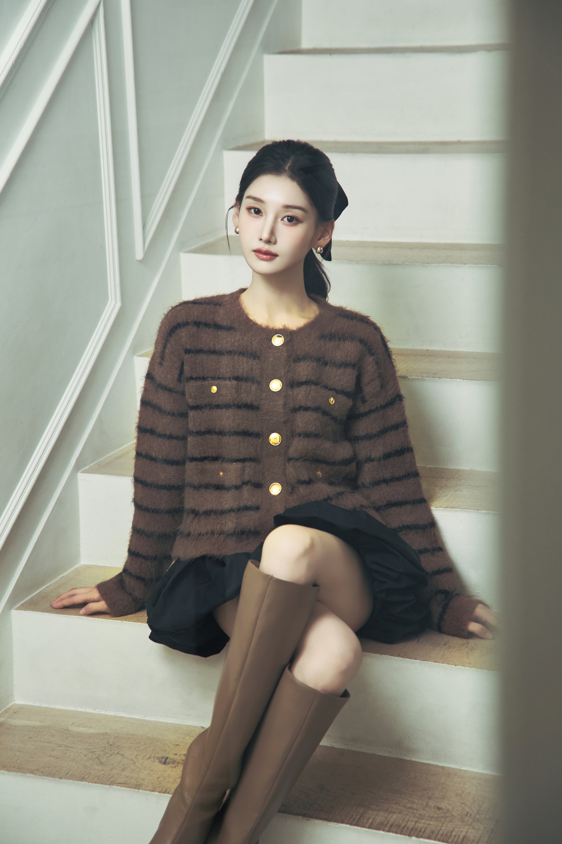 モデル身長：166cm 【トップス】 カラー：brown × black border