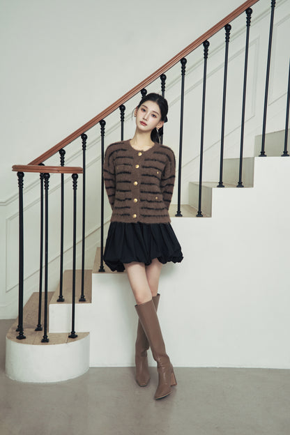 モデル身長：166cm 【トップス】 カラー：brown × black border