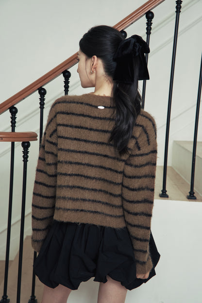 モデル身長：166cm 【トップス】 カラー：brown × black border