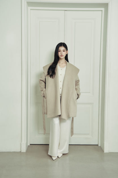 モデル身長：166cm カラー：beige