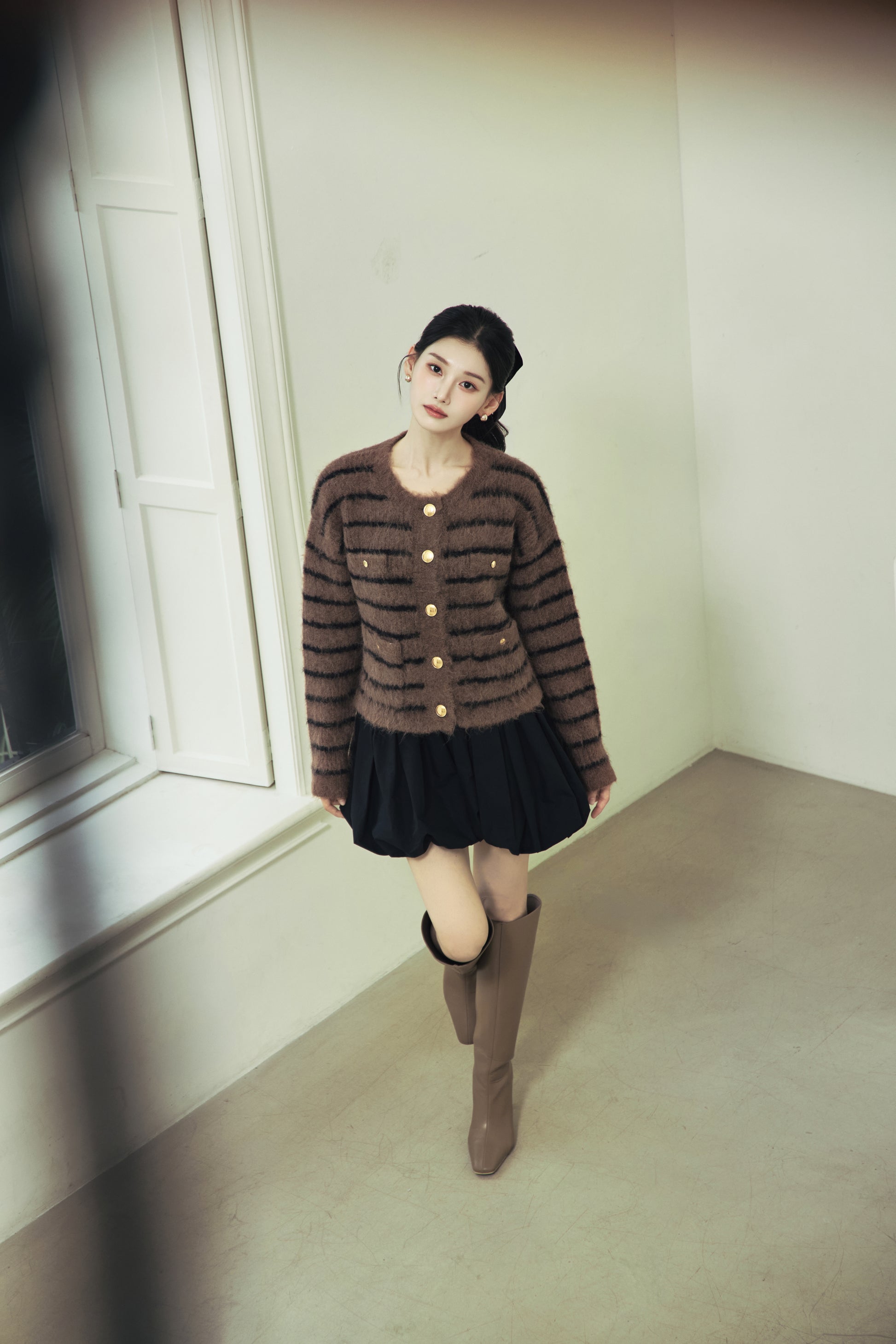 モデル身長：166cm 【トップス】 カラー：brown × black border