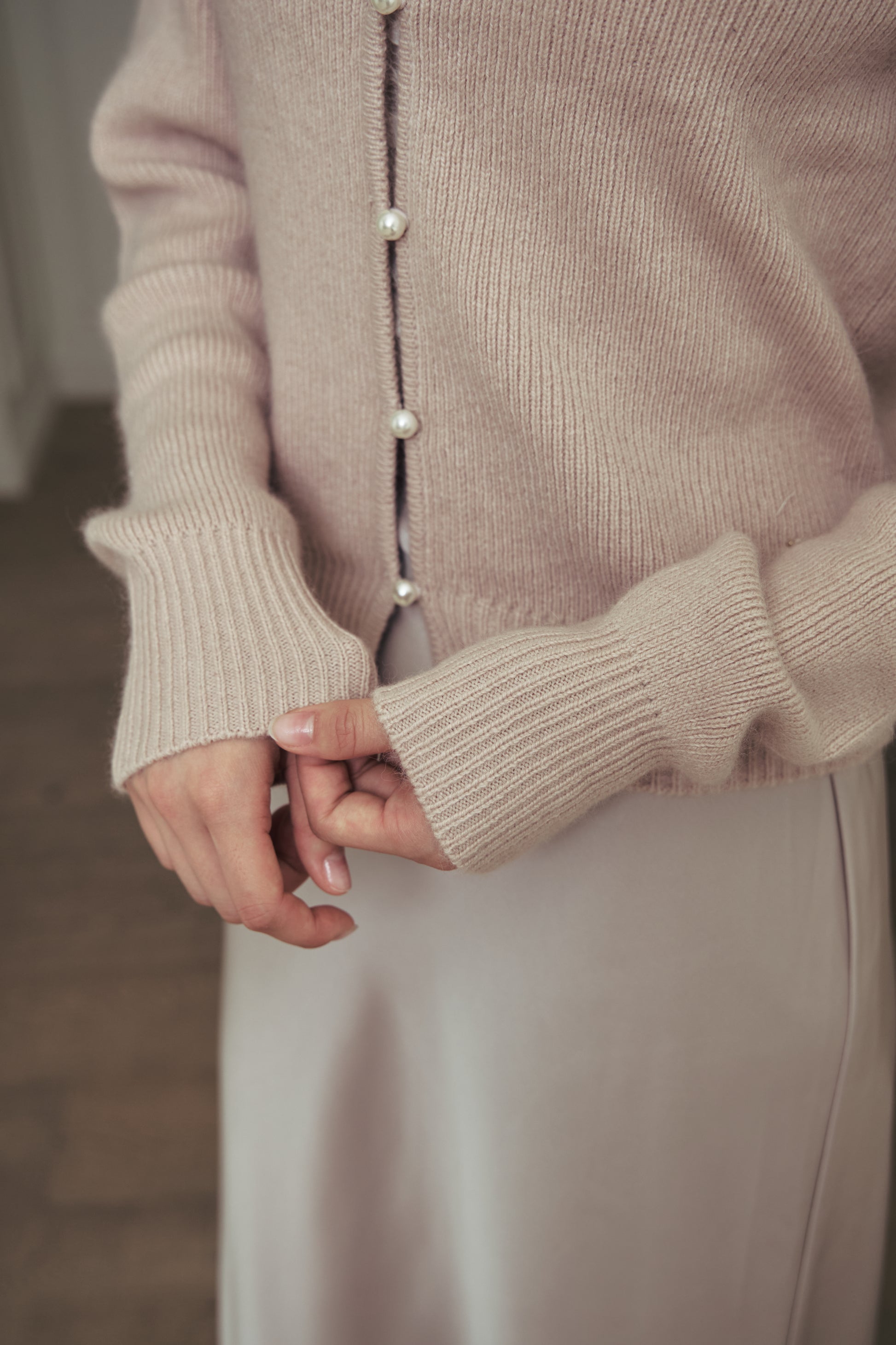 モデル身長：166cm 【トップス】カラー：pink beige 【ボトムス】カラー：greige サイズ：MM