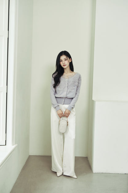 モデル身長：166cm 【トップス】カラー：pale lilac 【ボトムス】カラー：off white サイズ：SM