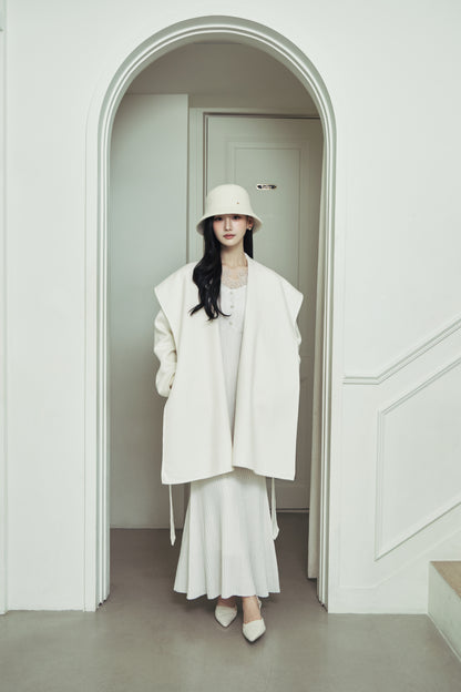 モデル身長：166cm サイズ：MM カラー：off white